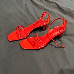 NWOT Zara heeled sandals 37